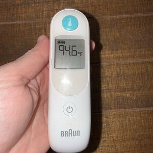 Braun White Digital Thermometer